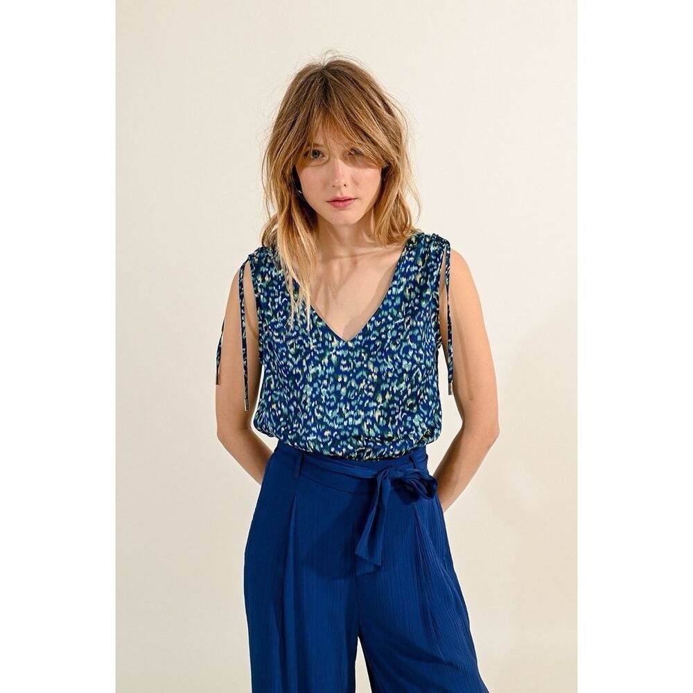 Molly Bracken Blue Tie V-Neck Tank Top Size Small NWT Preppy Minimalist Workwear